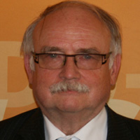 Dr. Bernhard Wahl